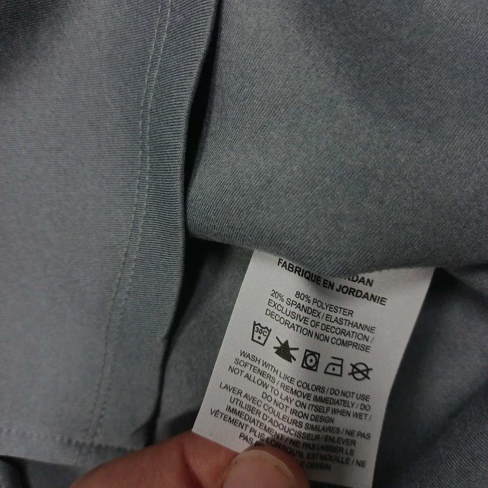 Nike Sweater Womens Small Gray Therma Fit 1/4 Zip Pullover Running‎ Modern